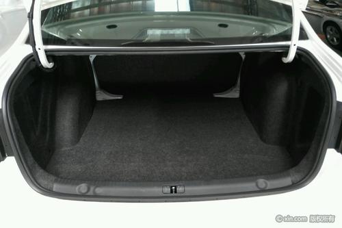 ky开元集团官网入口_李善均-IU主演电视剧《我的大叔》 确定3月21日首播(图1) ky开元集团官网入口